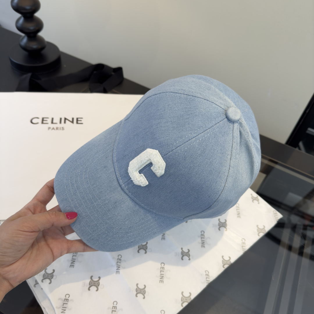 PCeline赛琳新款鸭舌军帽，头围57cm