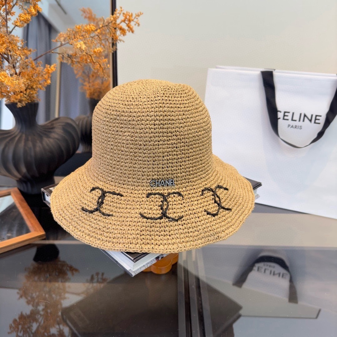 Chanel Chanel香奈儿夏款折叠草帽，纯收工钩织，头围57cm，可折叠