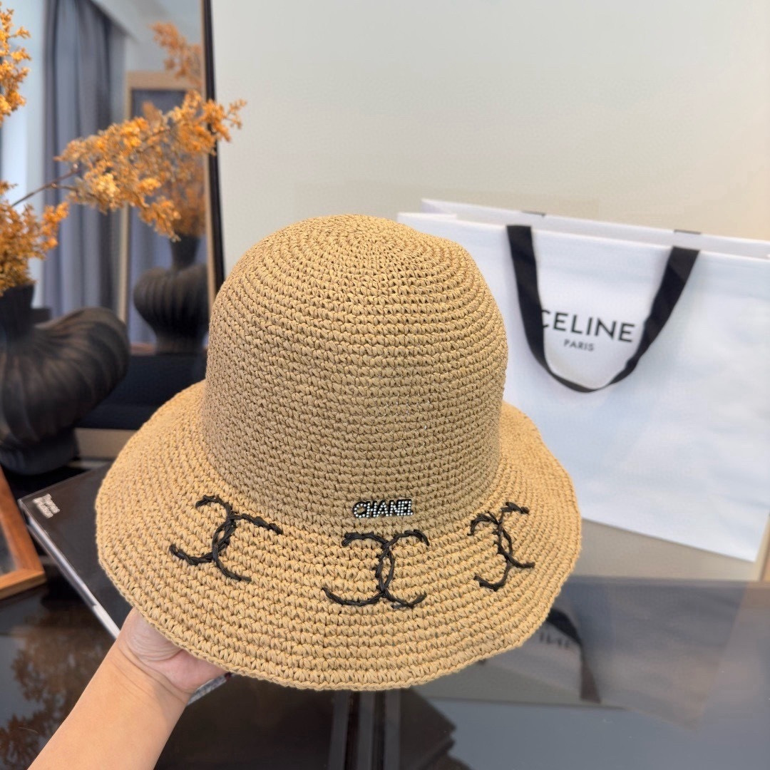 Chanel Chanel香奈儿夏款折叠草帽，纯收工钩织，头围57cm，可折叠