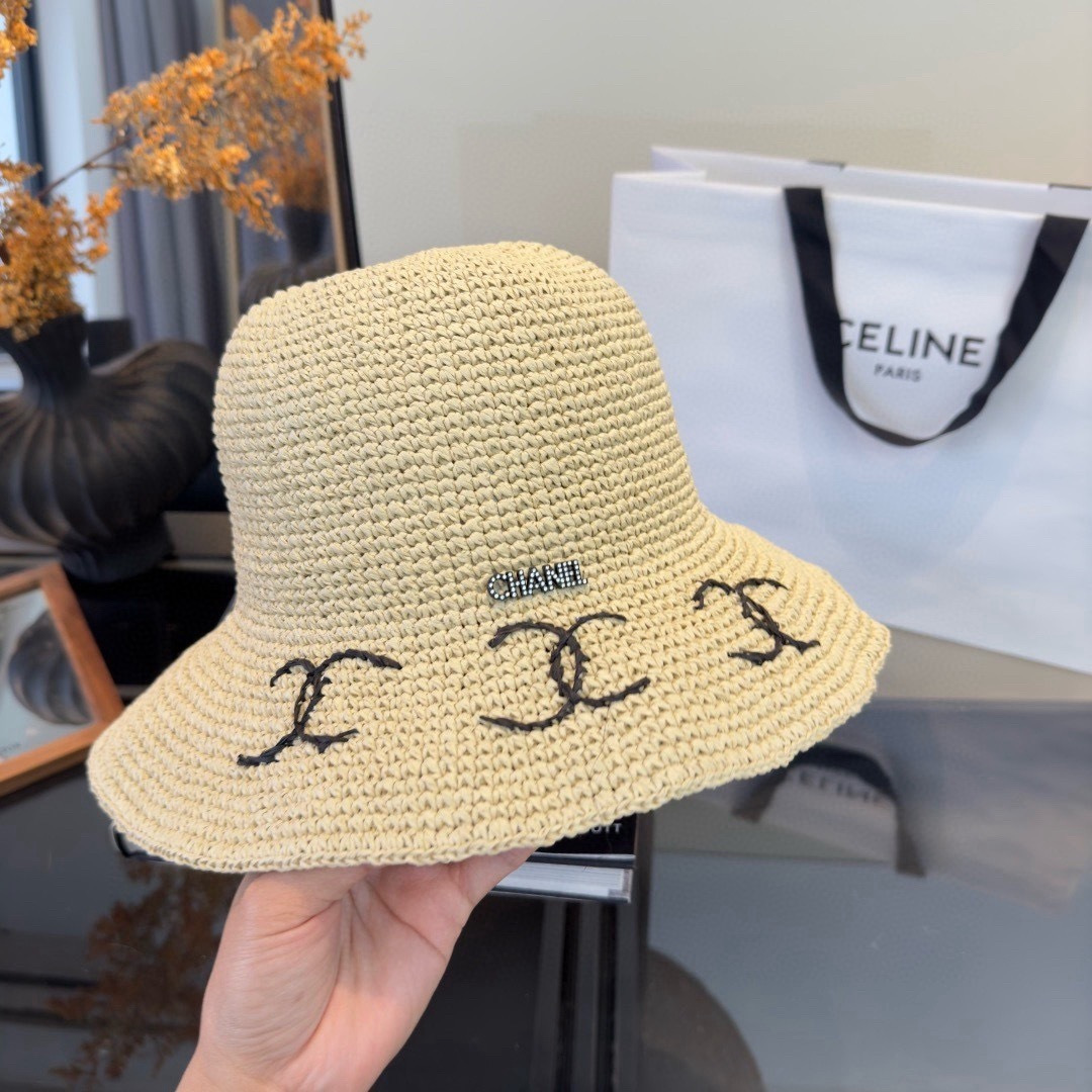 Chanel Chanel香奈儿夏款折叠草帽，纯收工钩织，头围57cm，可折叠