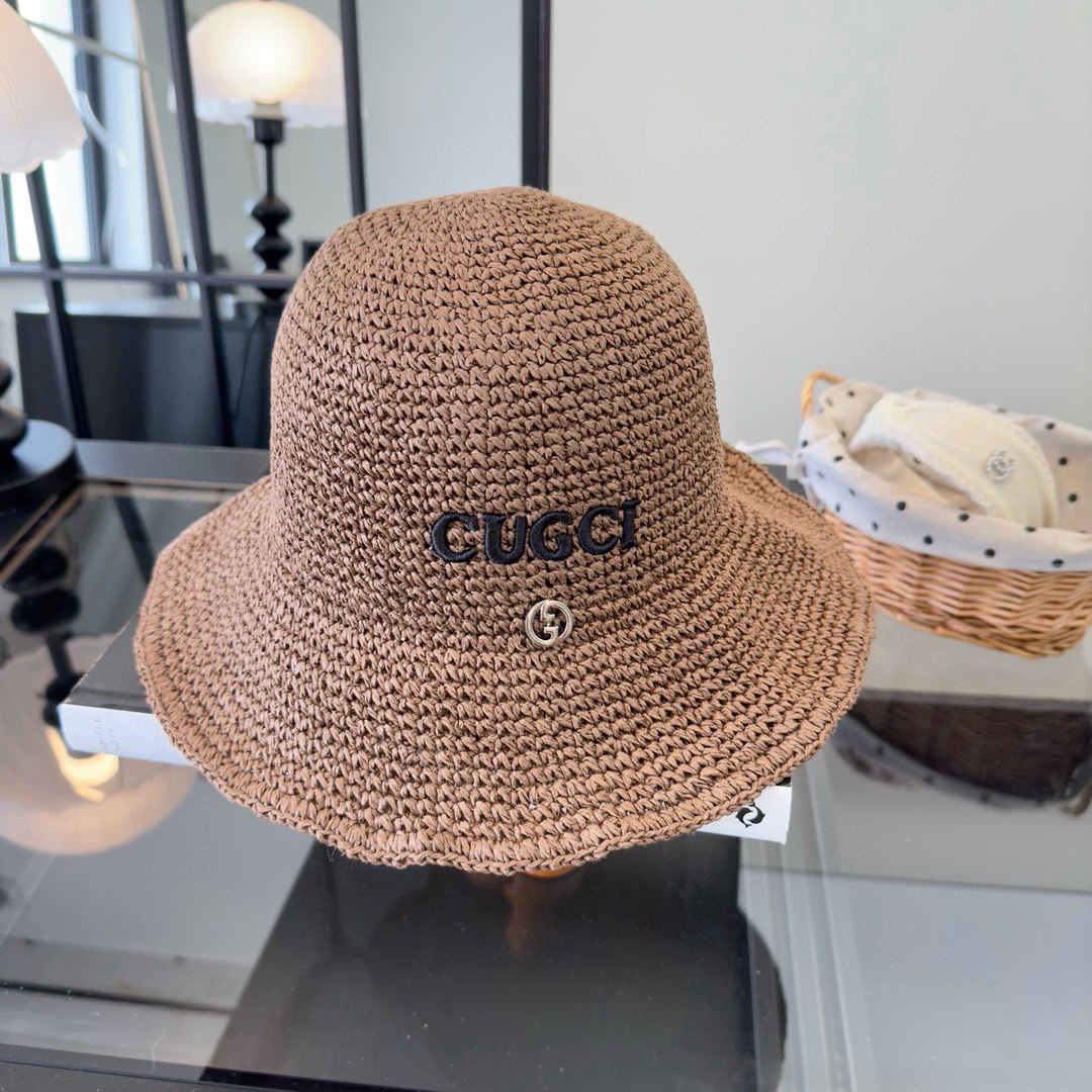 Gucci Gucci古奇新款夏款折叠草帽，纯收工钩织，头围57cm，可折叠