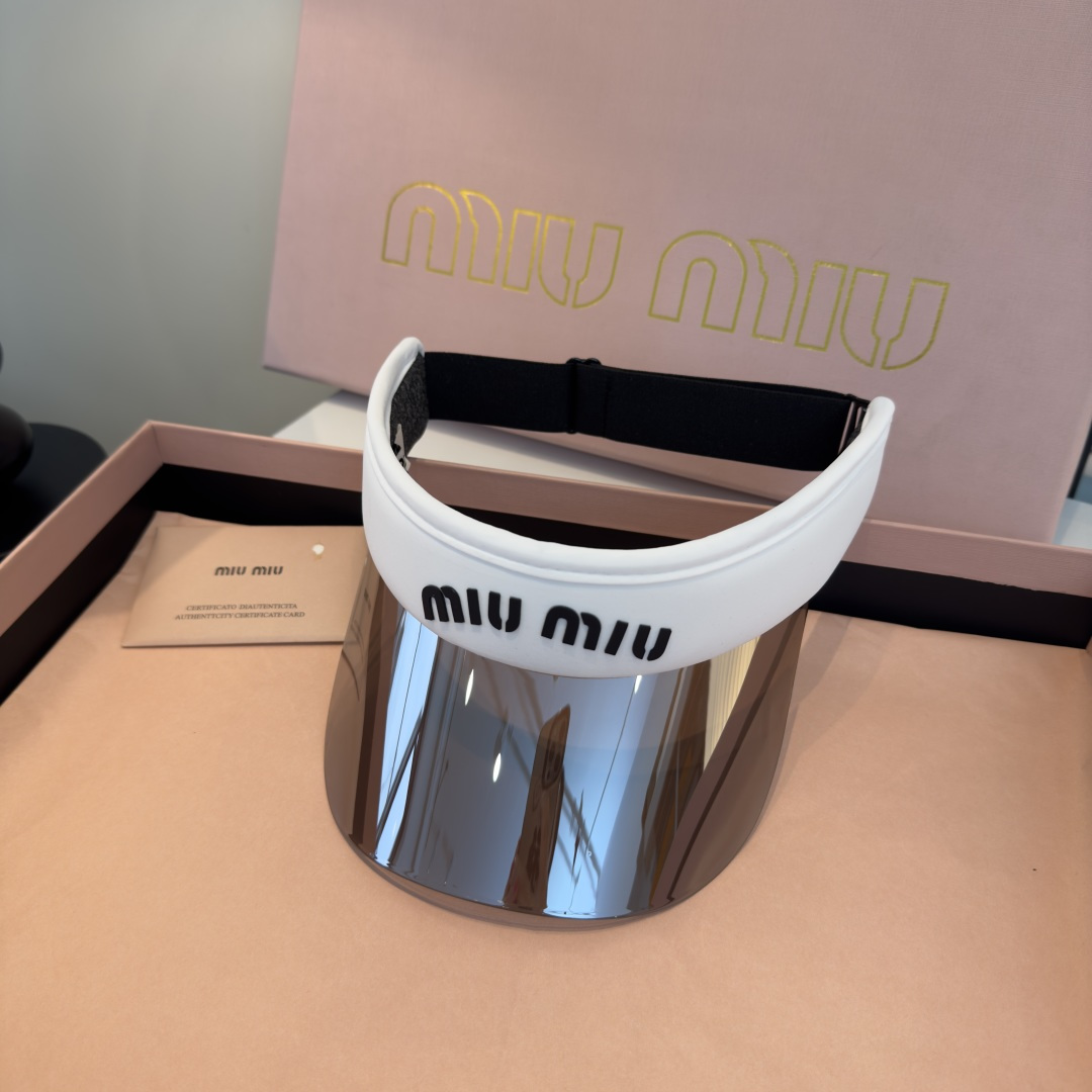 Miu Miu 缪缪miumiu新款空顶遮阳帽，可调节