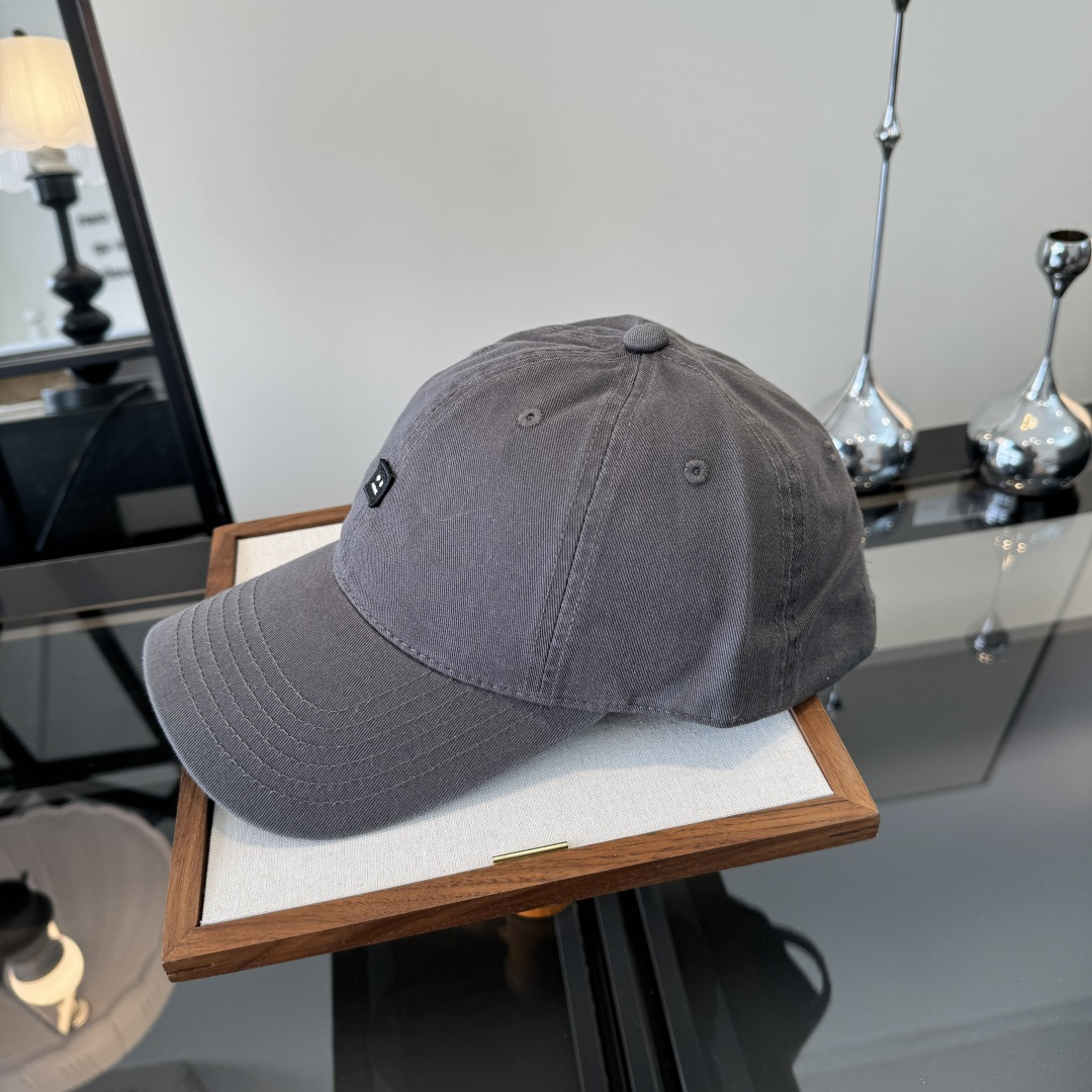 PAcne Studios 新款棒球帽 男女同款 ！！