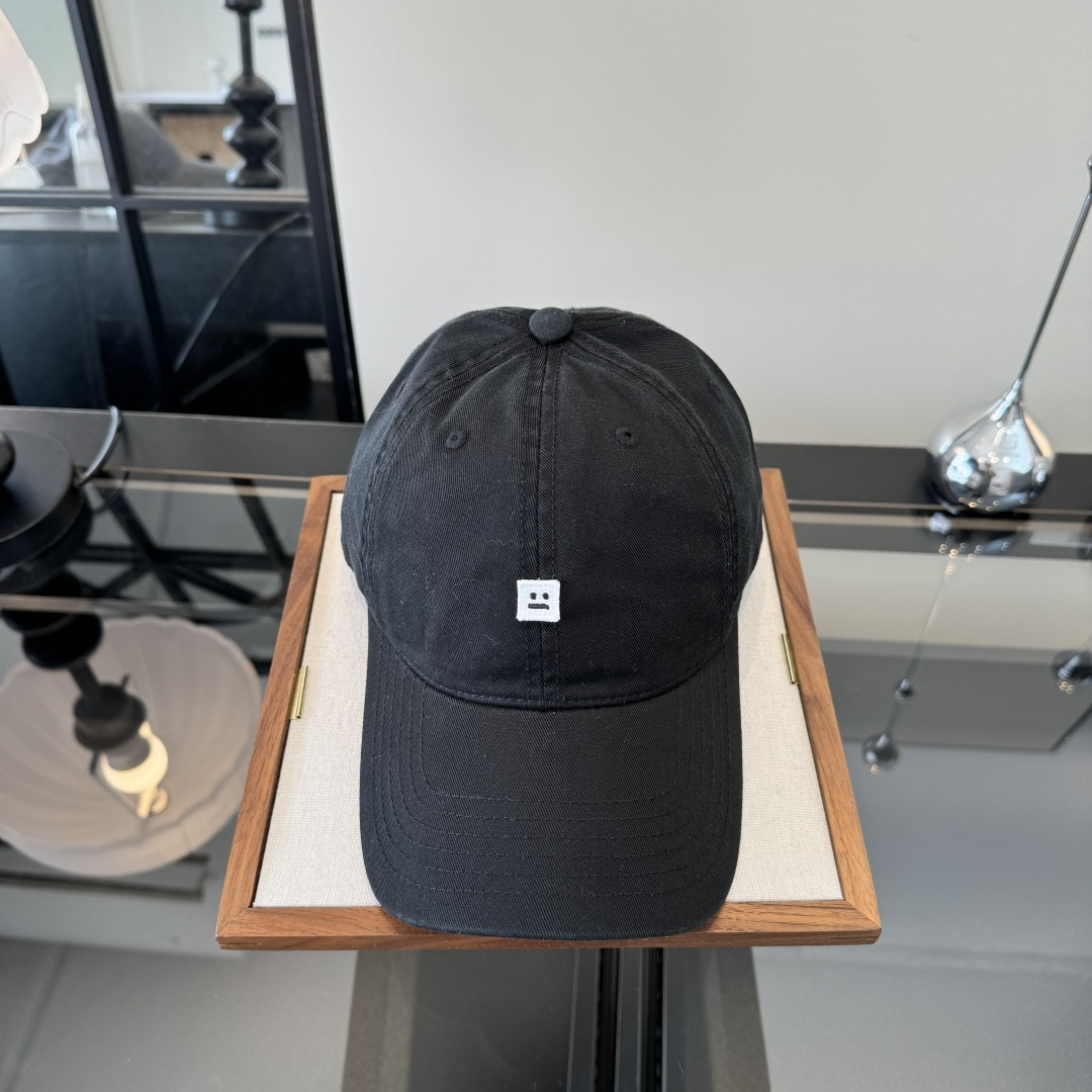 PAcne Studios 新款棒球帽 男女同款 ！！