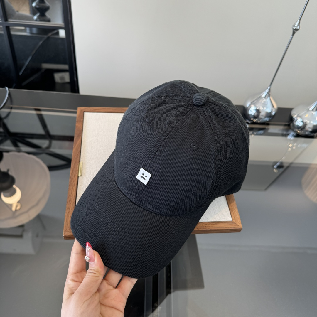 PAcne Studios 新款棒球帽 男女同款 ！！