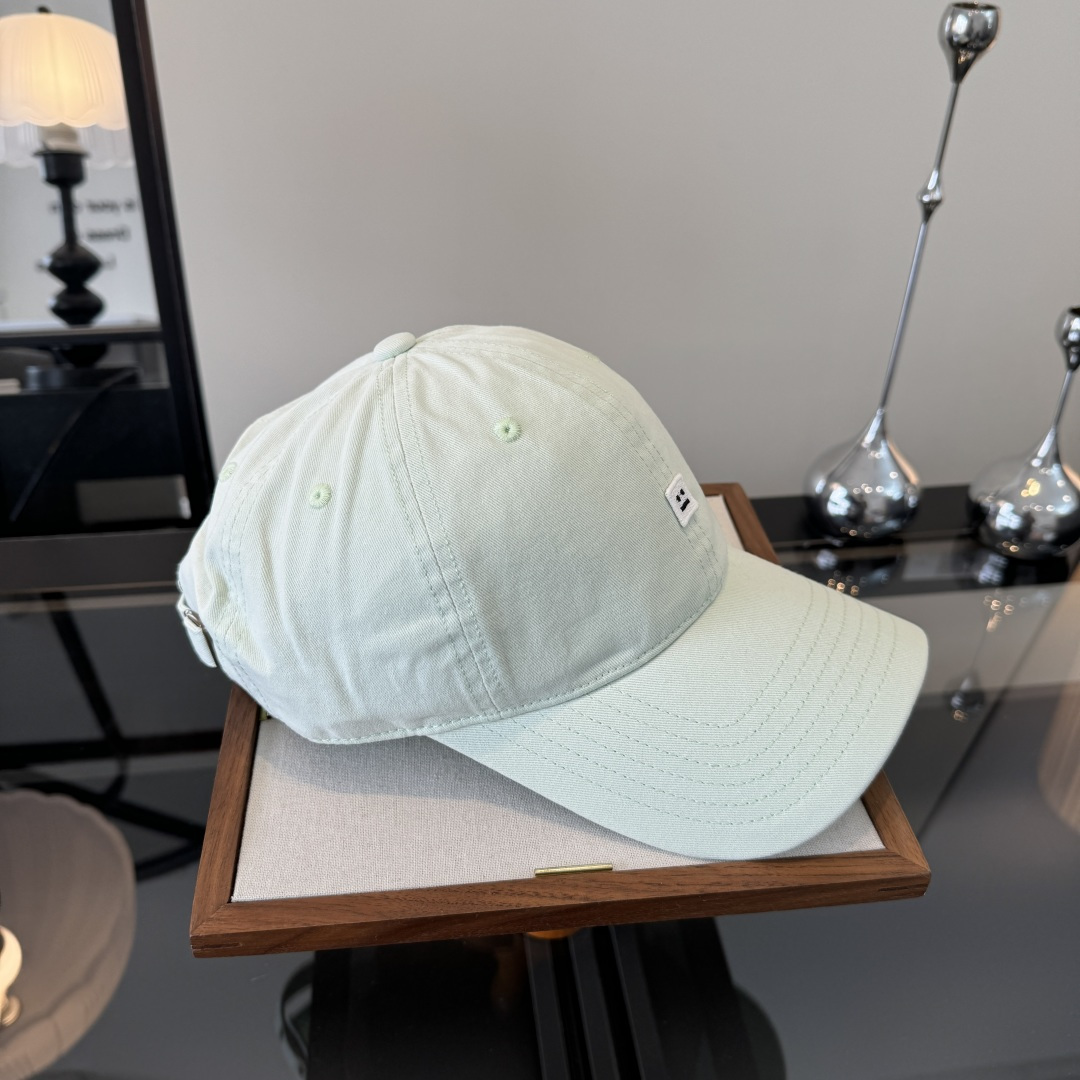 PAcne Studios 新款棒球帽 男女同款 ！！