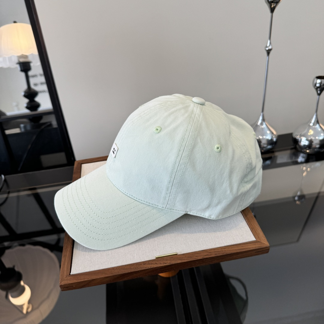 PAcne Studios 新款棒球帽 男女同款 ！！