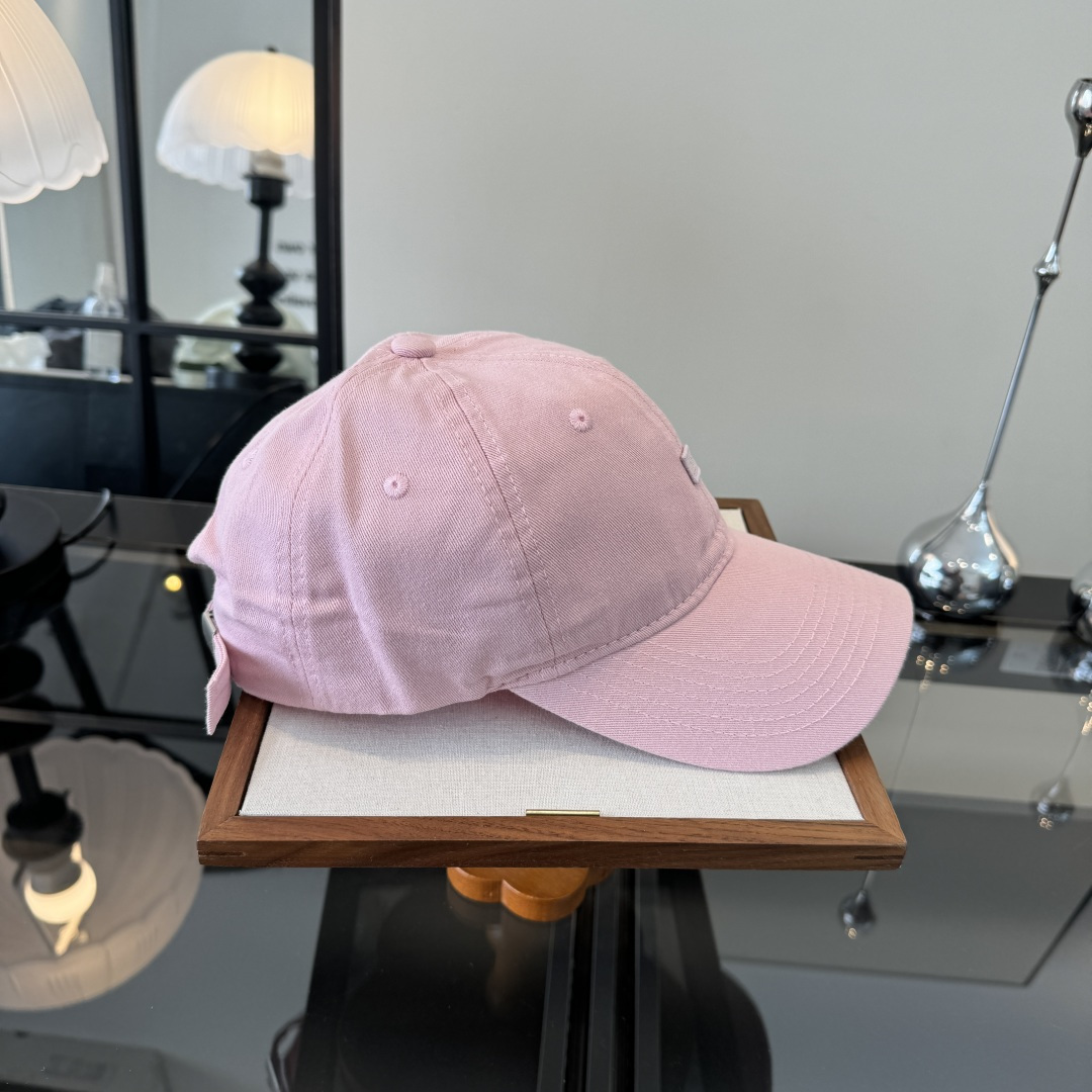 PAcne Studios 新款棒球帽 男女同款 ！！