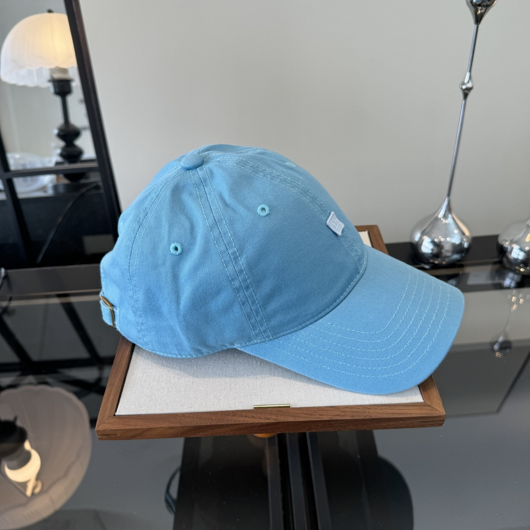PAcne Studios 新款棒球帽 男女同款 ！！