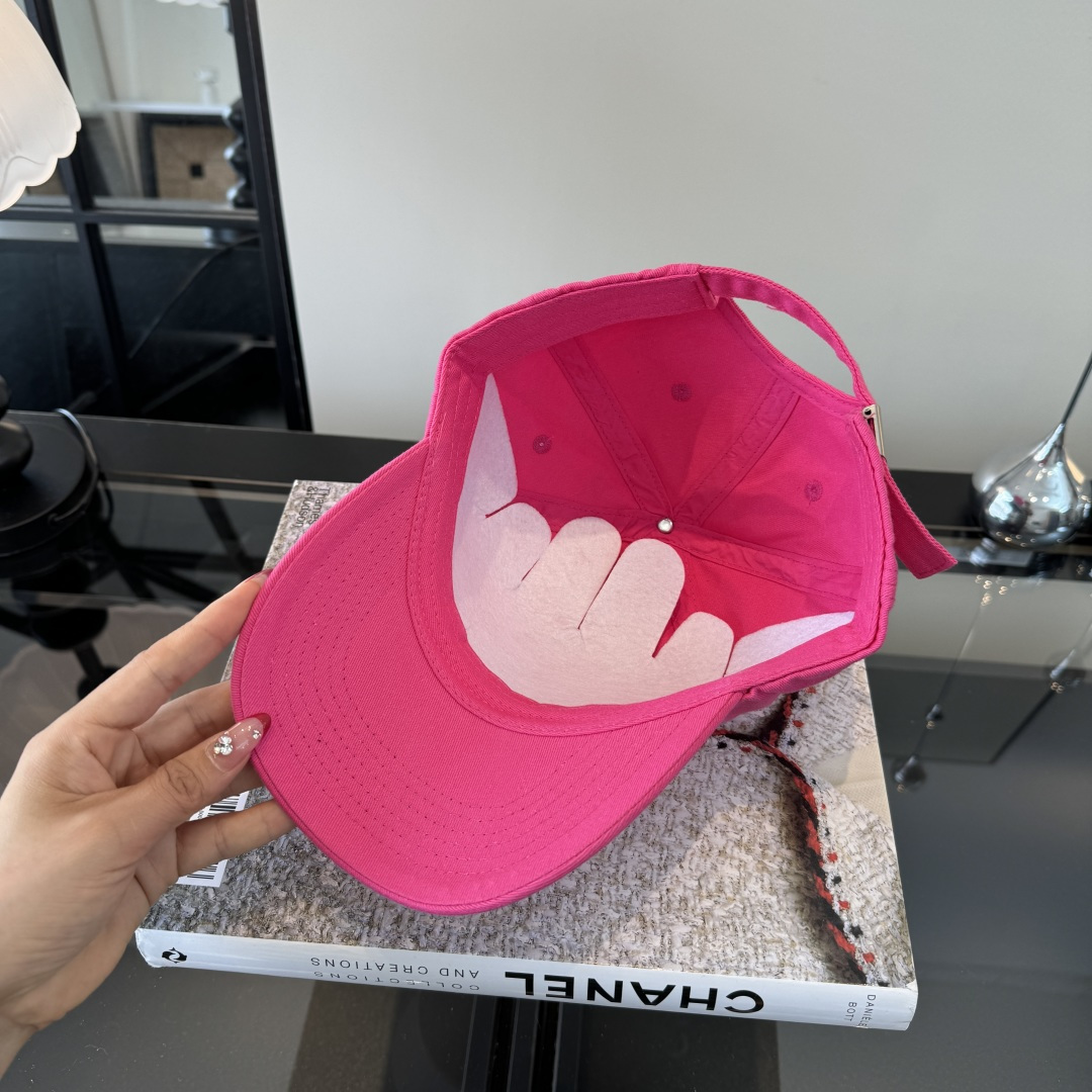PAcne Studios 新款棒球帽 男女同款 ！！