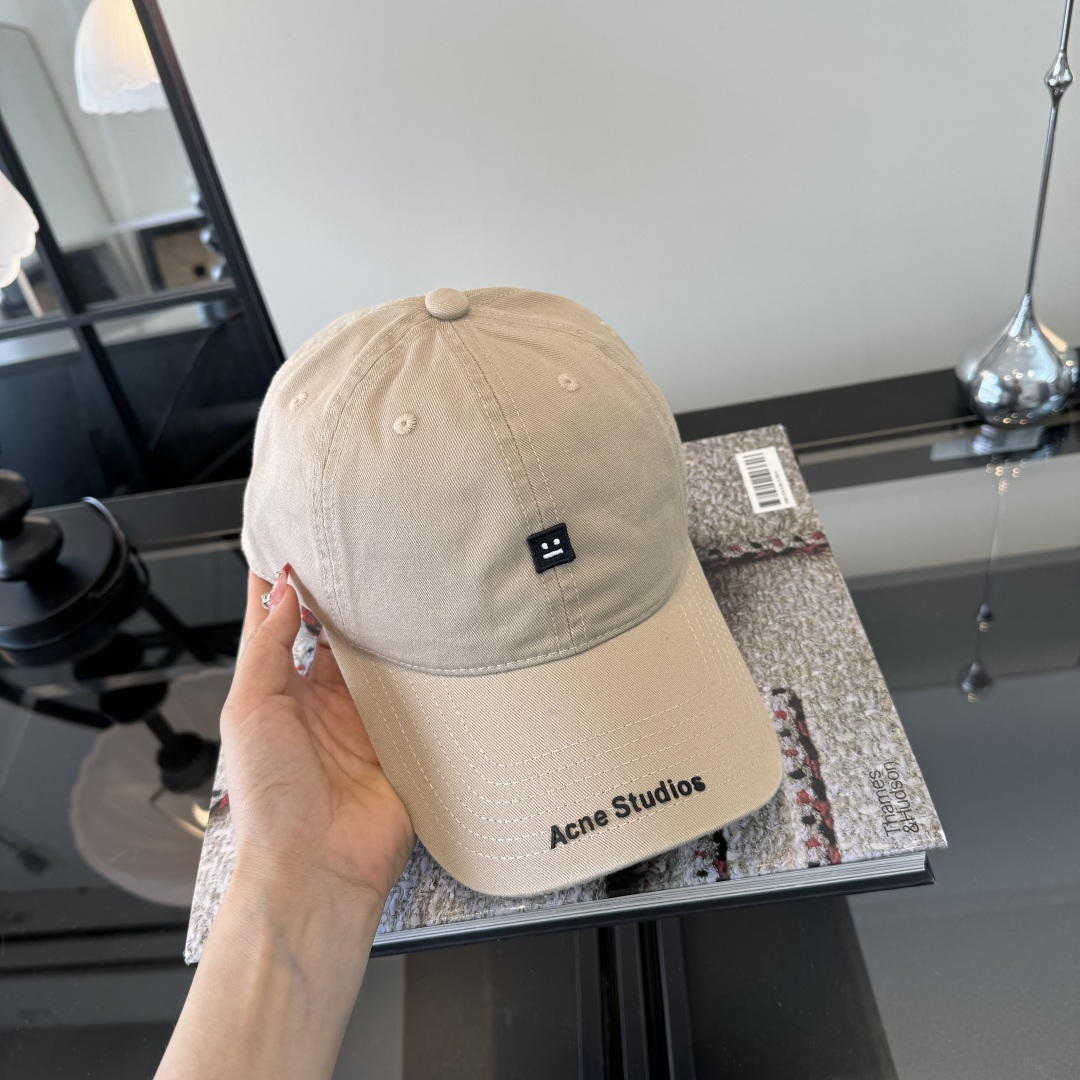 PAcne Studios 新款棒球帽 男女同款 ！！