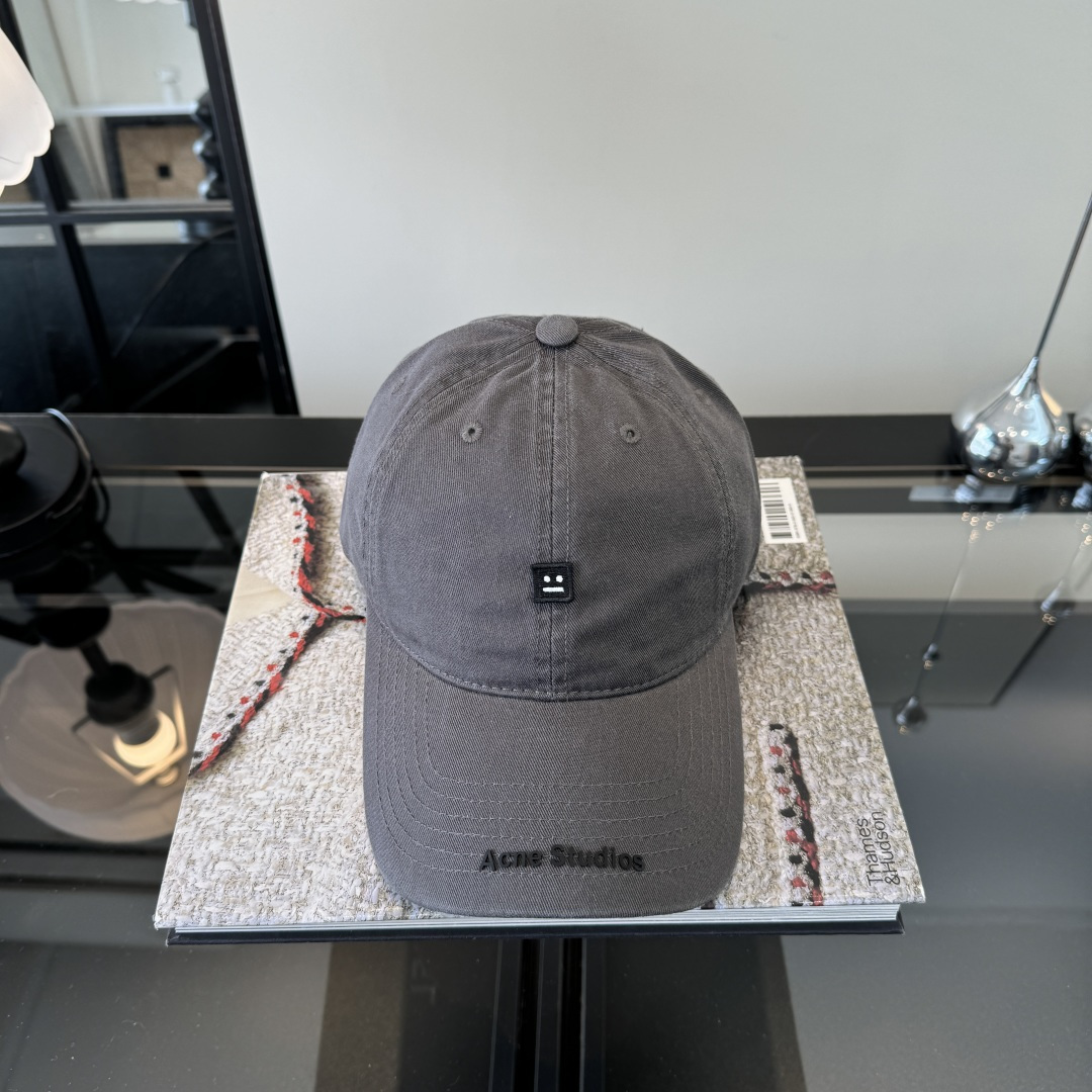 PAcne Studios 新款棒球帽 男女同款 ！！