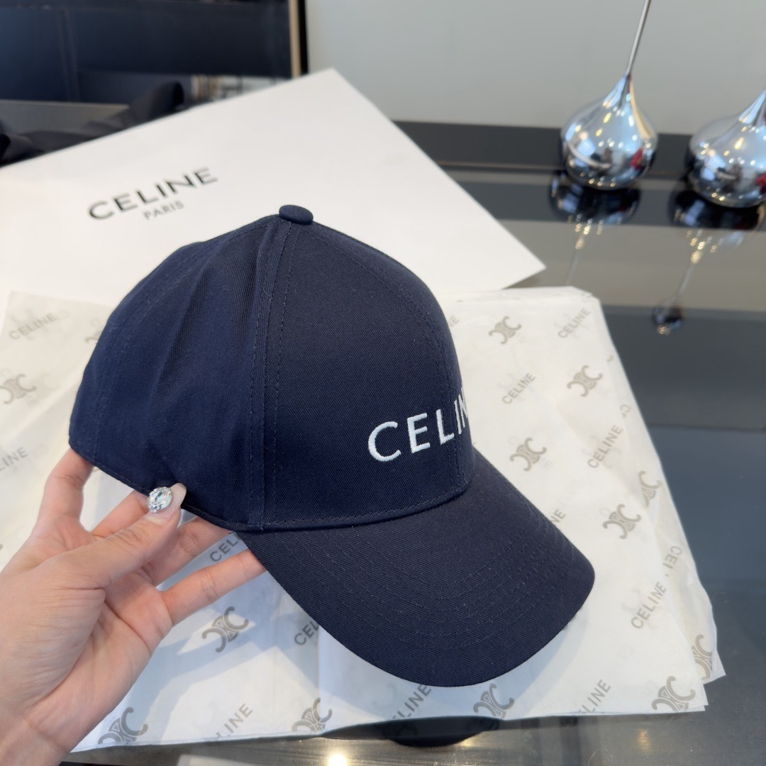 PCeline赛琳新款鸭舌帽，头围57cm