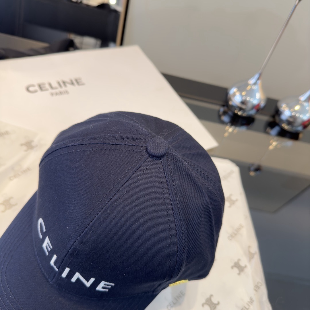 PCeline赛琳新款鸭舌帽，头围57cm