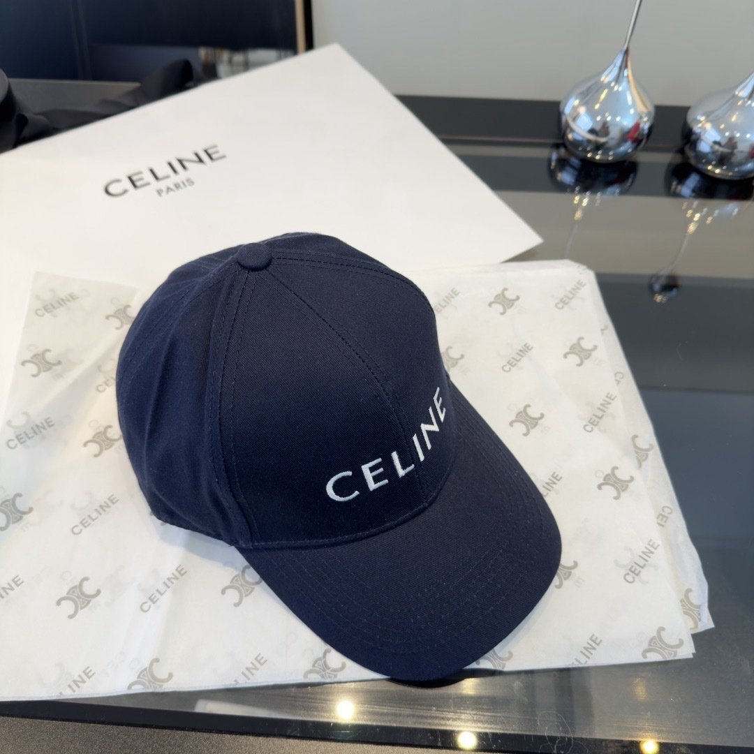PCeline赛琳新款鸭舌帽，头围57cm