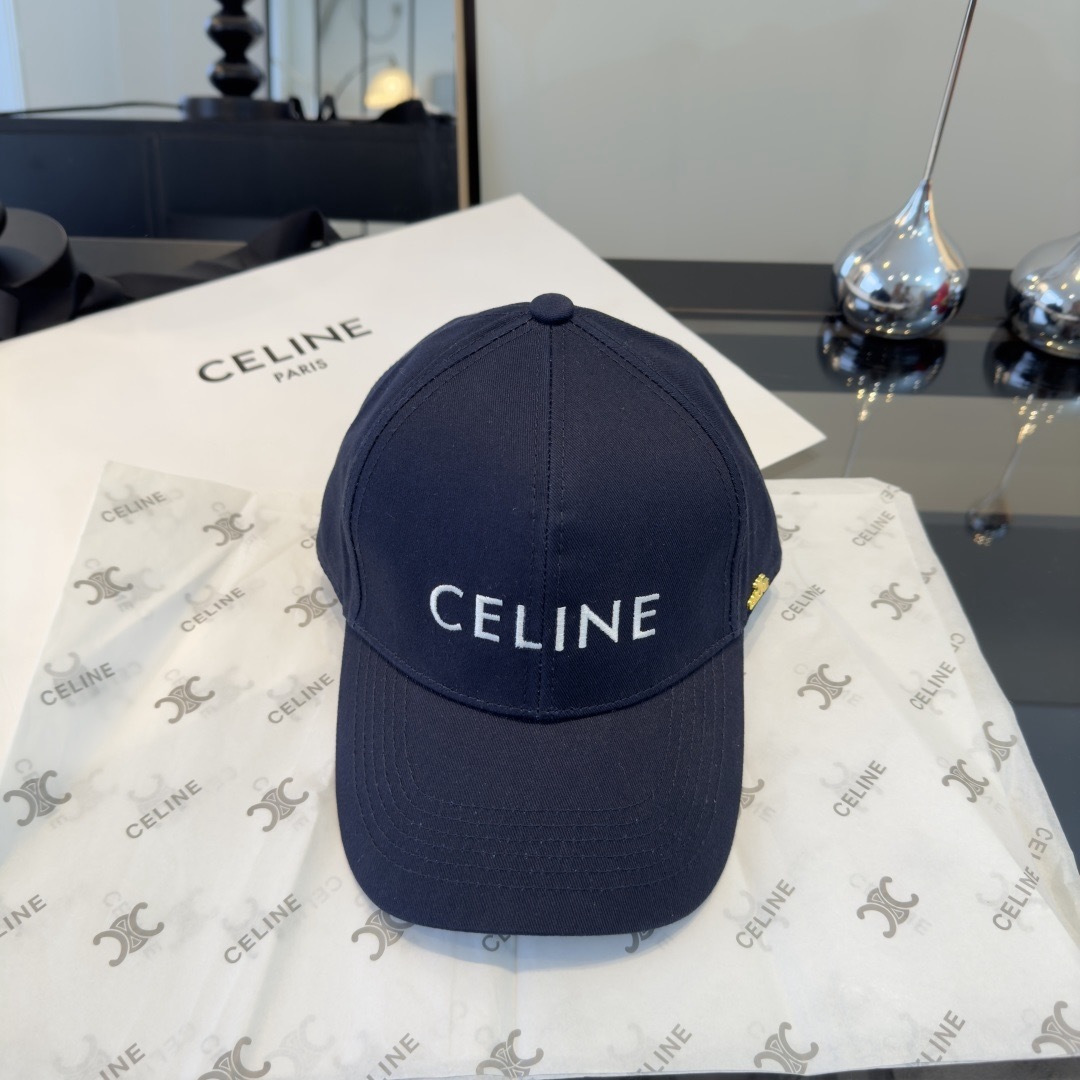 PCeline赛琳新款鸭舌帽，头围57cm