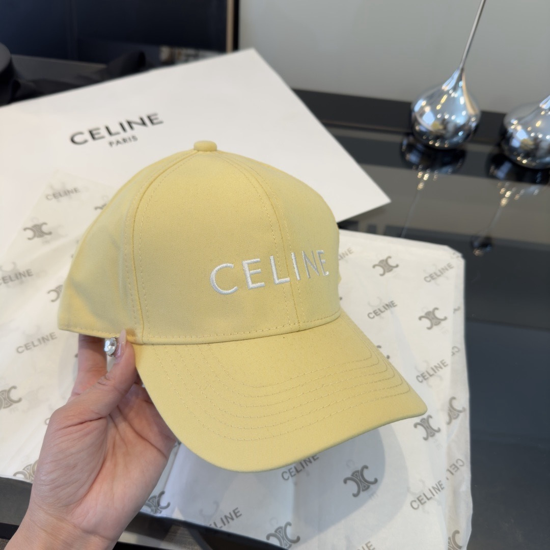 PCeline赛琳新款鸭舌帽，头围57cm