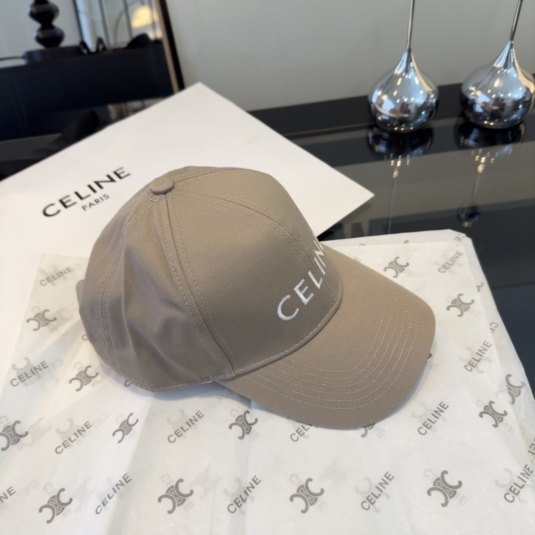 PCeline赛琳新款鸭舌帽，头围57cm