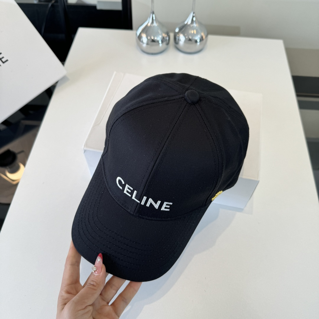 PCeline赛琳新款鸭舌帽，头围57cm