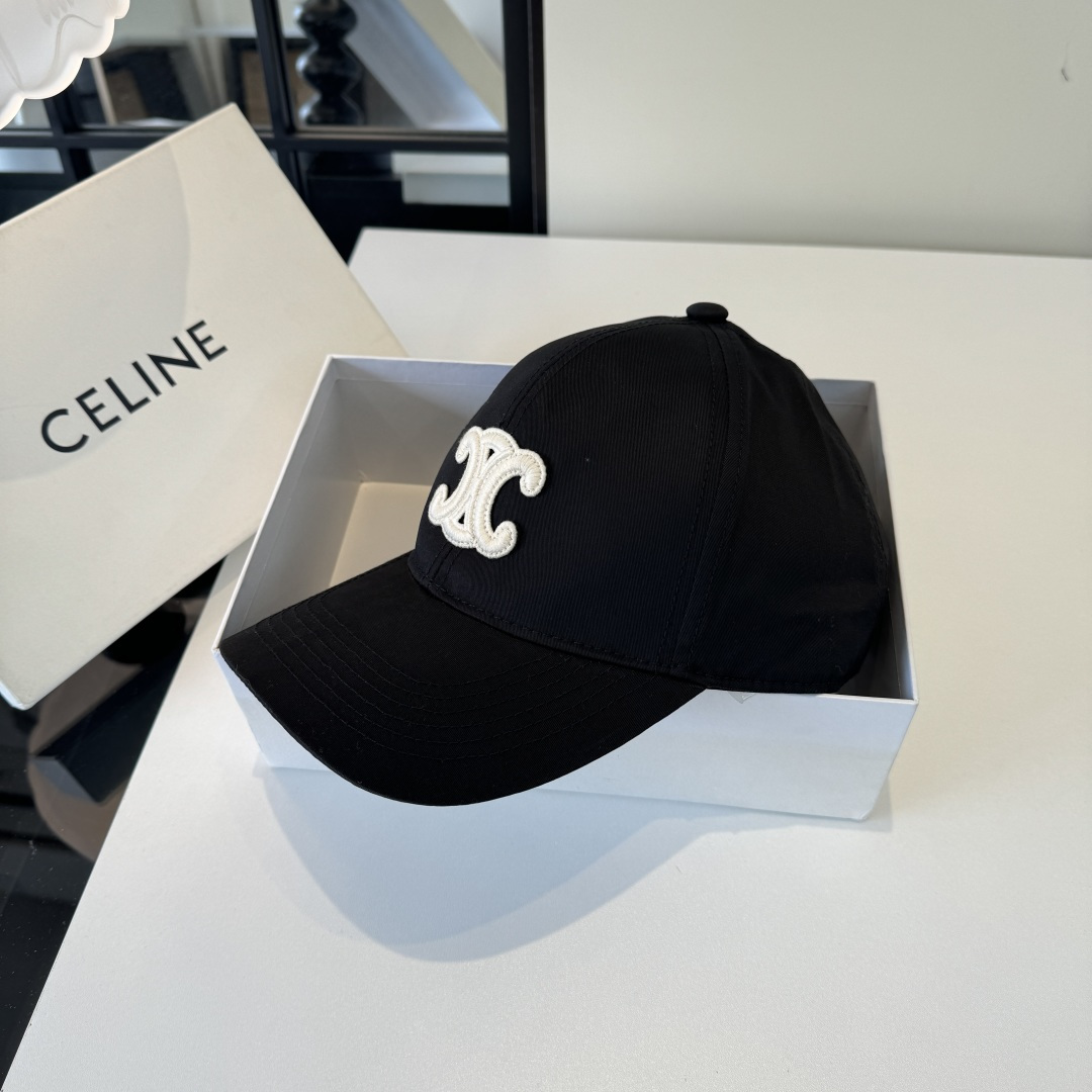 PCeline赛琳新款遮阳鸭舌帽，头围57cm