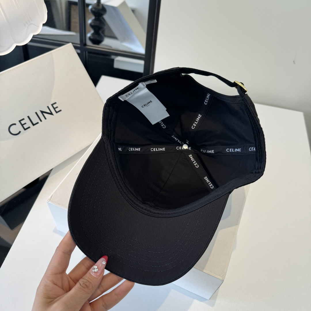PCeline赛琳新款遮阳鸭舌帽，头围57cm