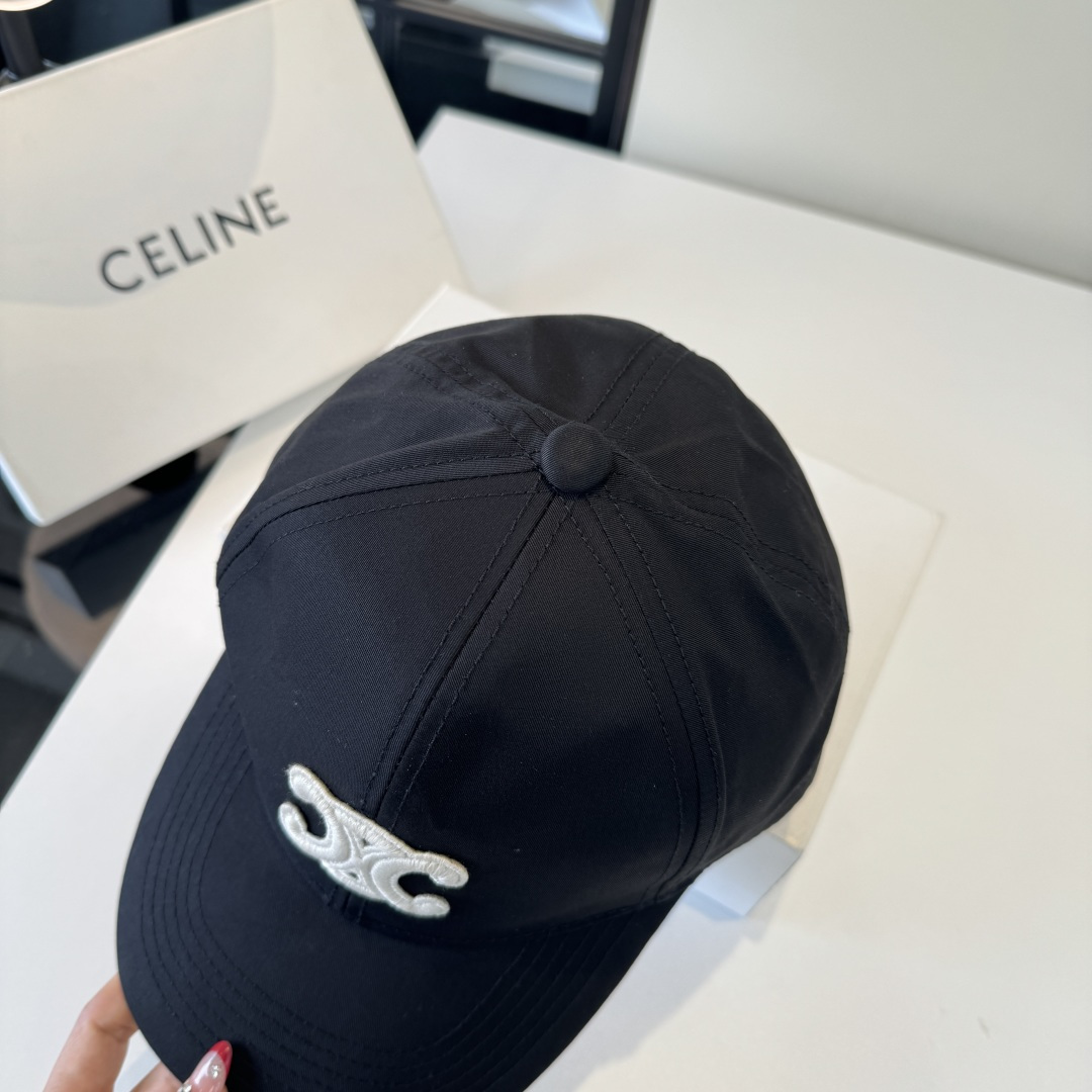 PCeline赛琳新款遮阳鸭舌帽，头围57cm