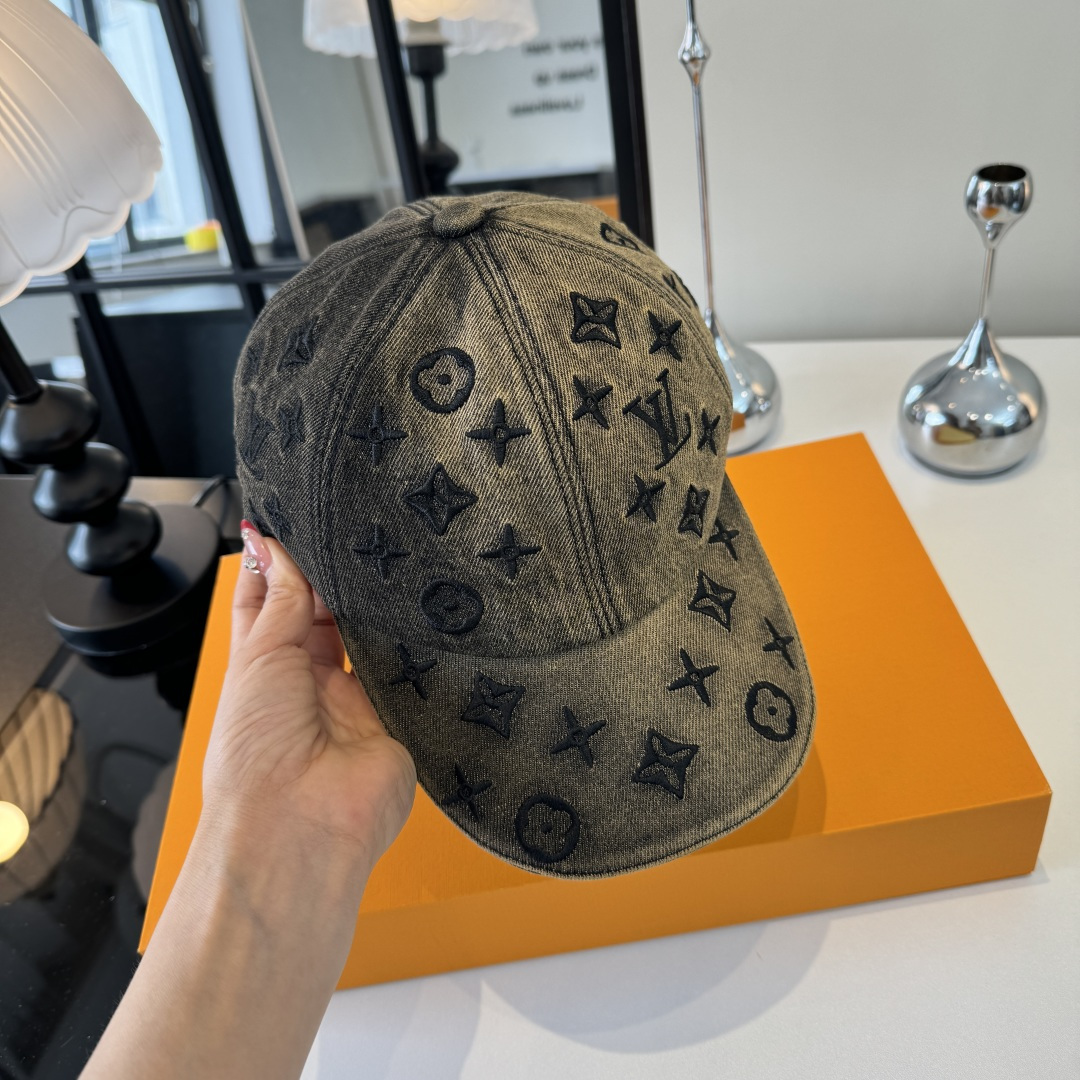 PLv路易斯新款鸭舌帽，高级定制，头围57cm