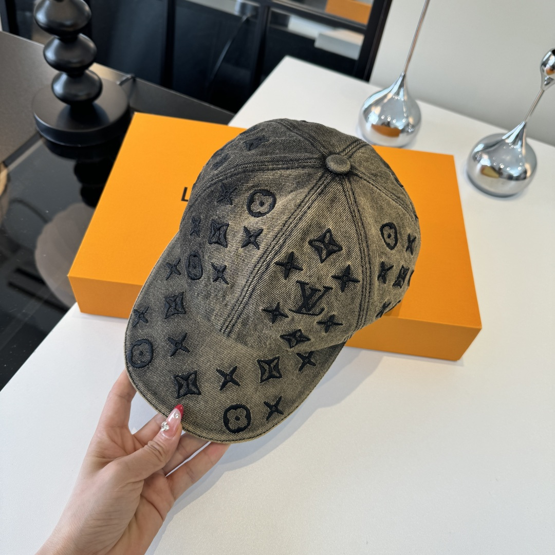 PLv路易斯新款鸭舌帽，高级定制，头围57cm