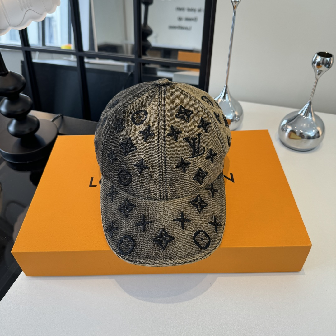 PLv路易斯新款鸭舌帽，高级定制，头围57cm