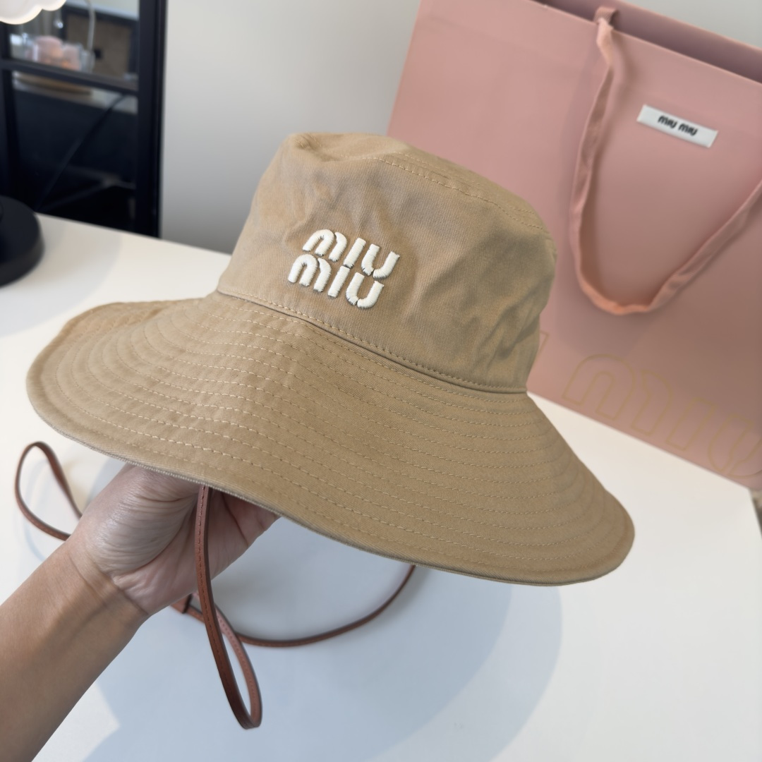 Pmiumiu缪缪新款遮阳渔夫帽，可折叠