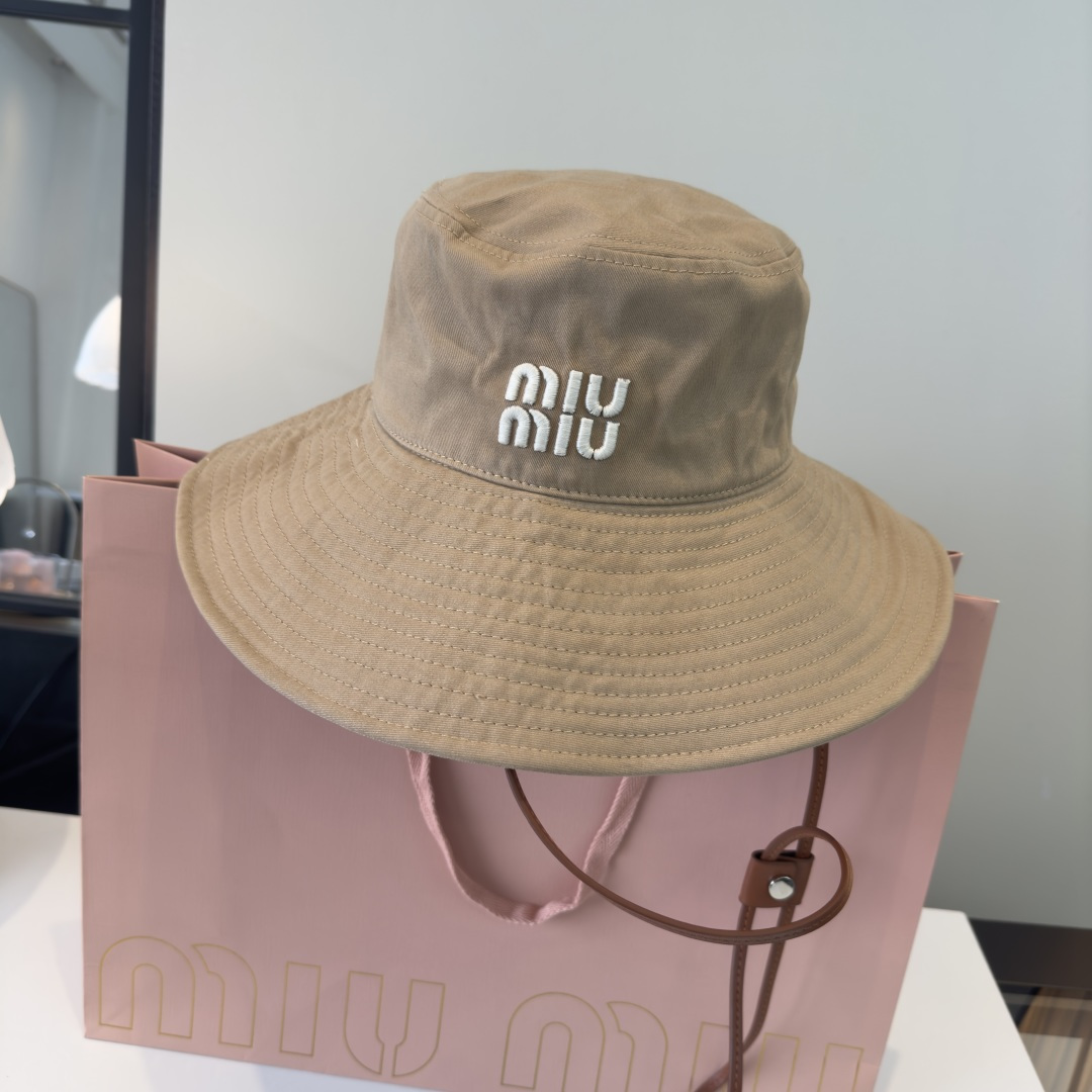 Pmiumiu缪缪新款遮阳渔夫帽，可折叠