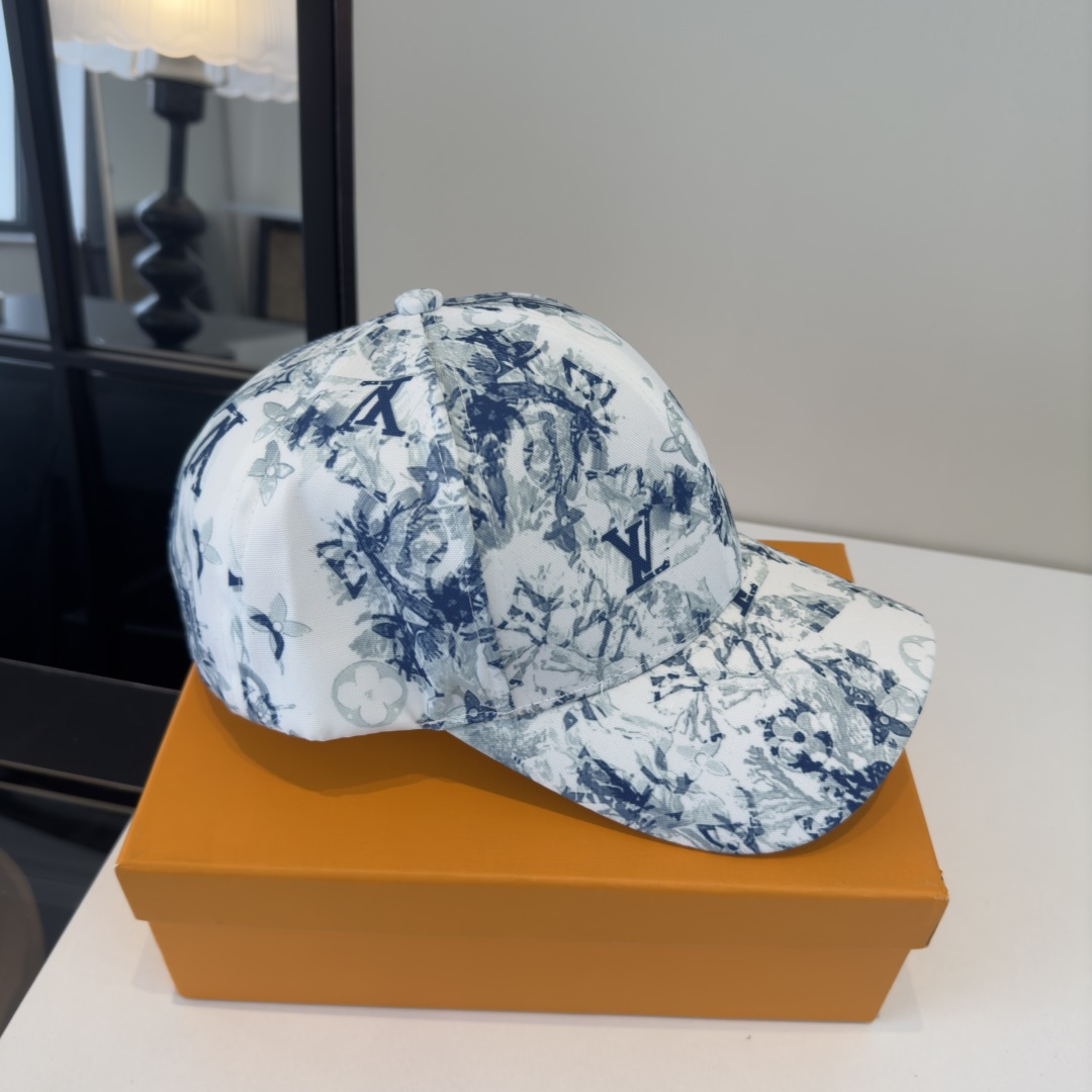 PLv路易斯新款鸭舌帽，男女通用