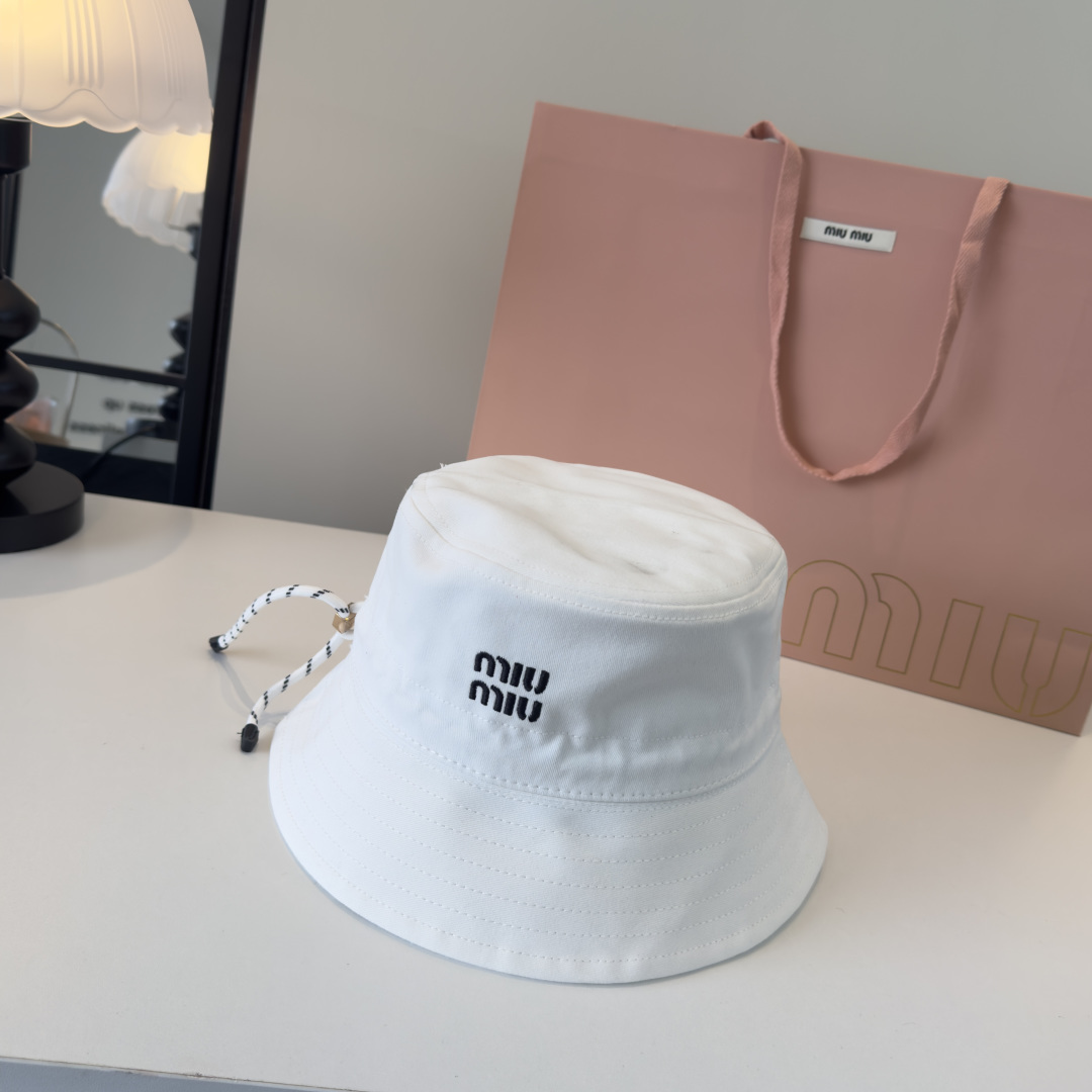 Miu Miu miumiu缪缪新款渔夫帽，帆布面， 新款，内标齐全，男女通用