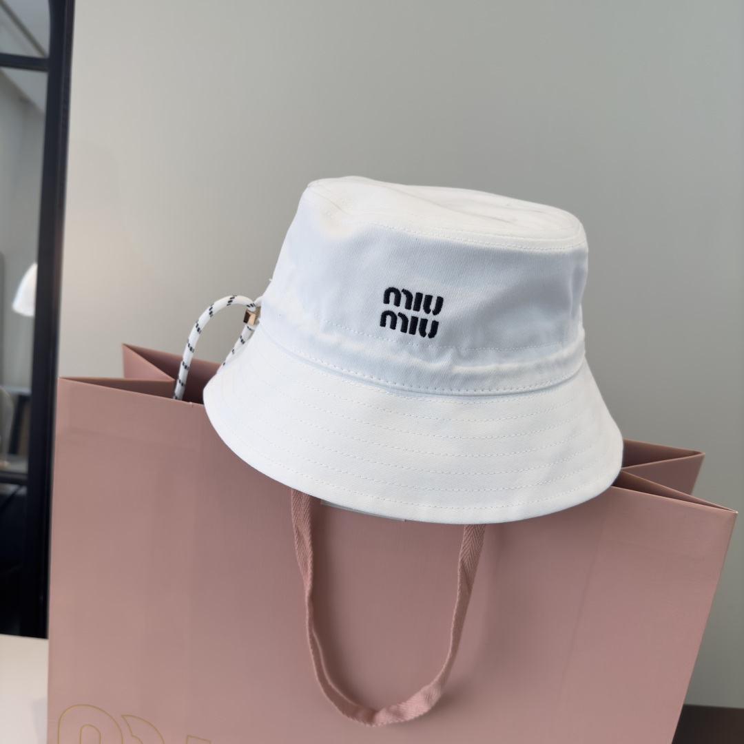 Miu Miu miumiu缪缪新款渔夫帽，帆布面， 新款，内标齐全，男女通用