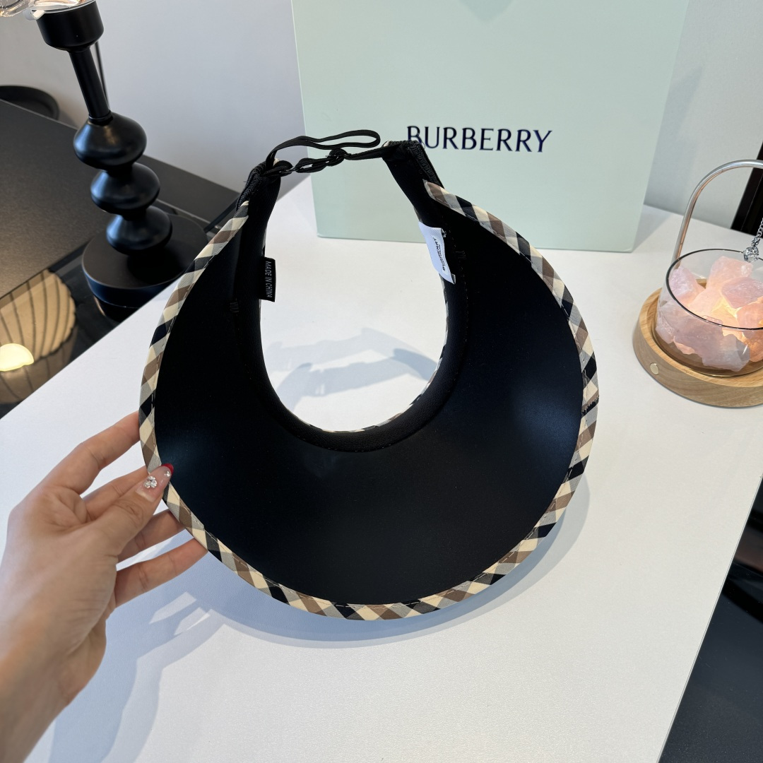 Burberry Burberry巴宝莉新款空顶遮阳帽