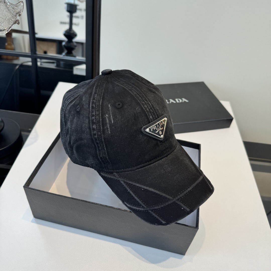 Prada 普拉达PRADA新款鸭舌帽，男女通用