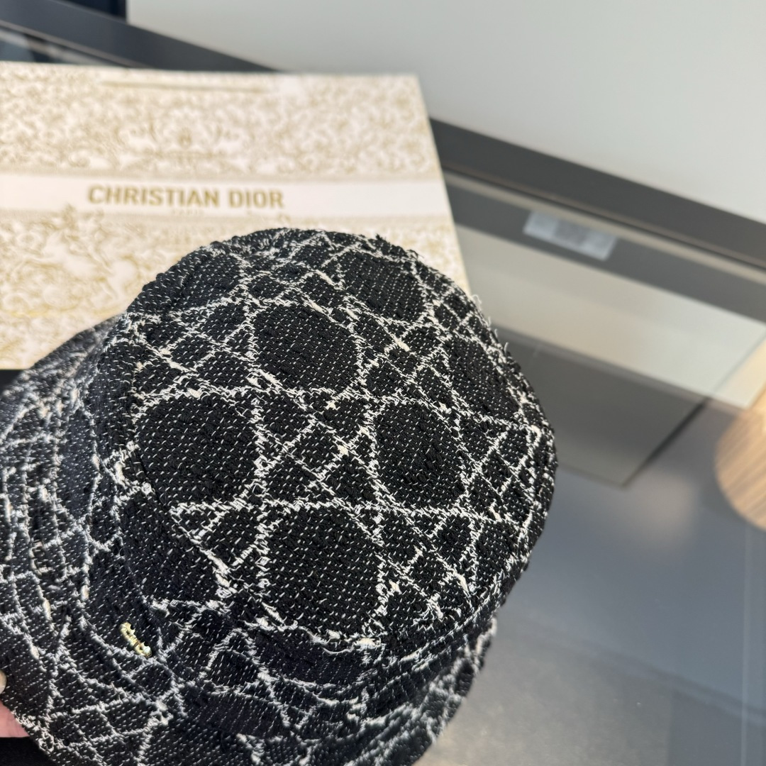 Dior Dior迪奥渔夫帽，头围57cm
