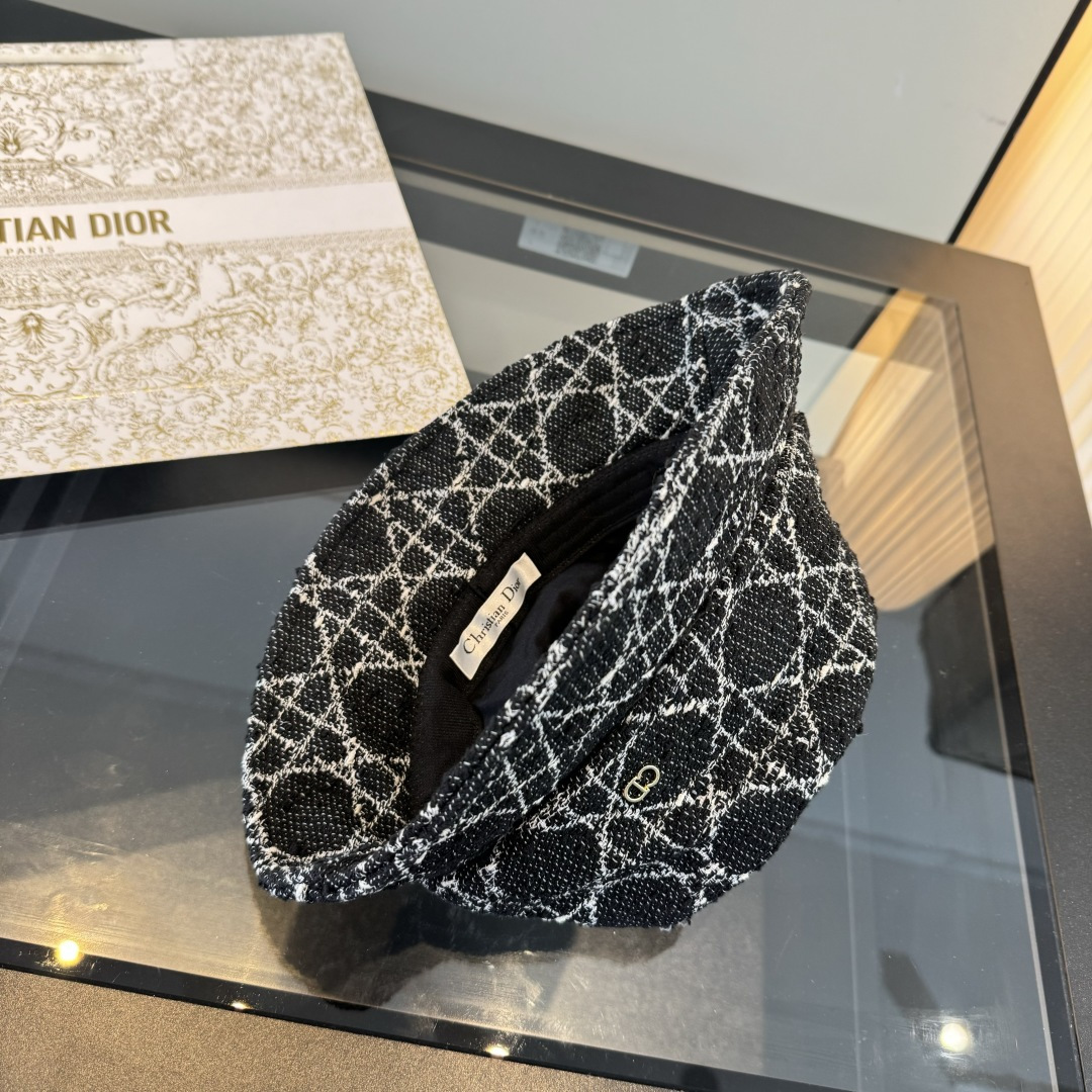Dior Dior迪奥渔夫帽，头围57cm
