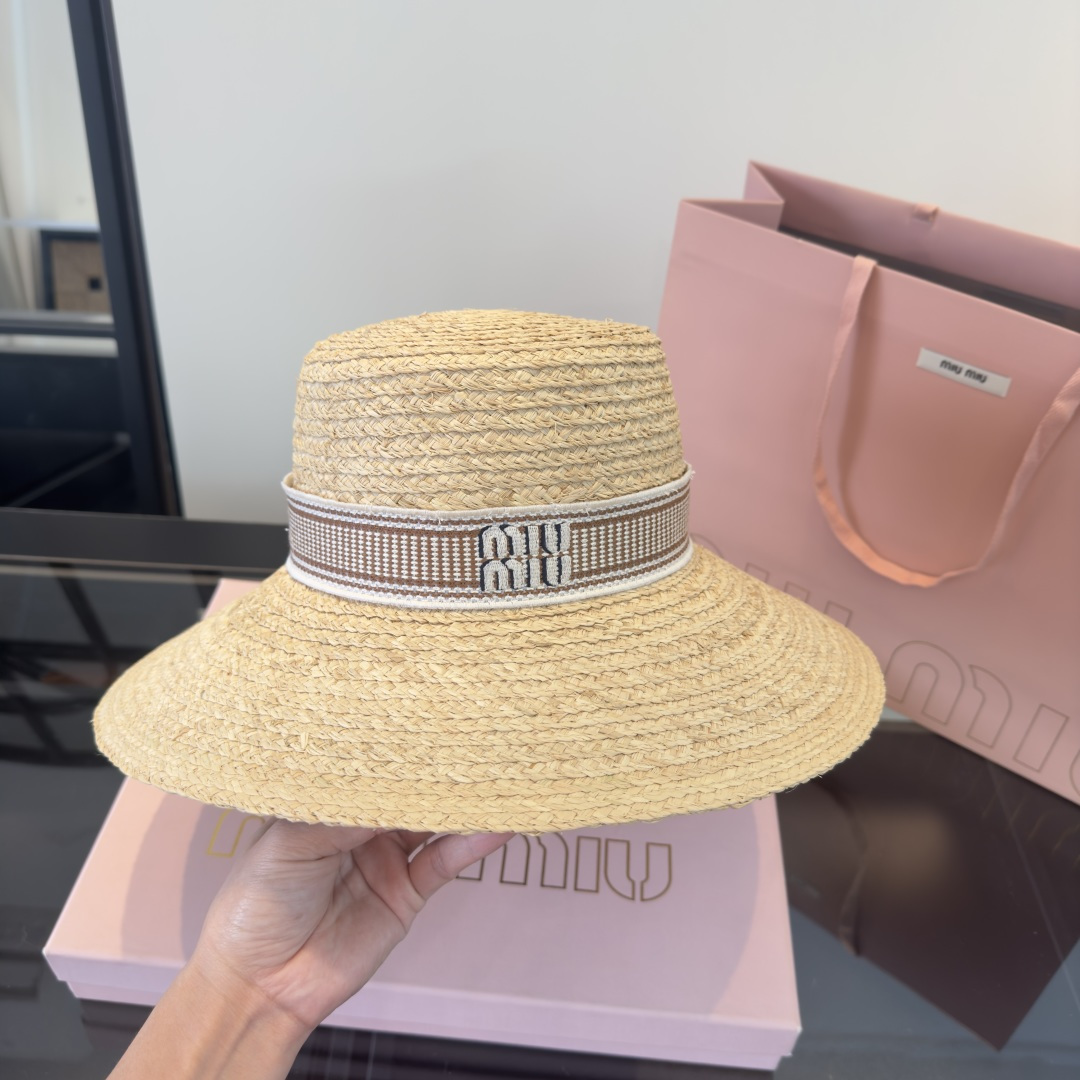 Miu Miu miumiu缪缪2026 新款拉菲草帽，头围57cm