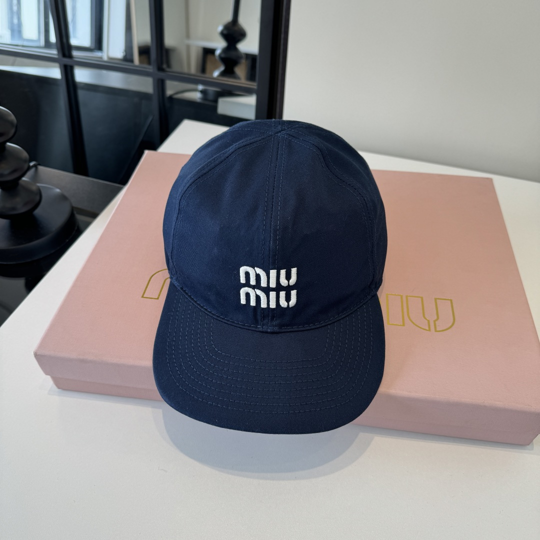 Miu Miu miumiu缪缪新款鸭舌帽，男女通用