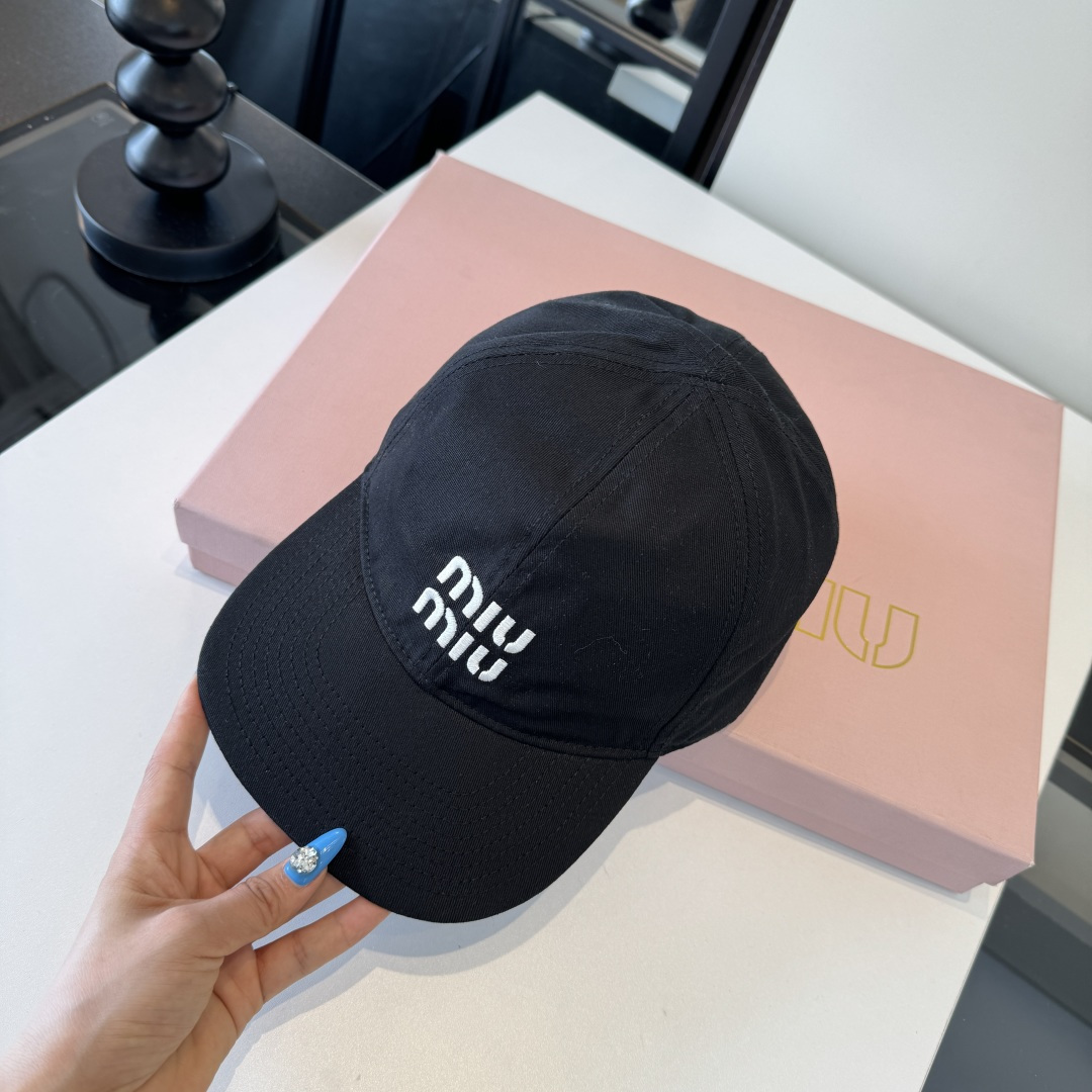 Miu Miu miumiu缪缪新款鸭舌帽，男女通用