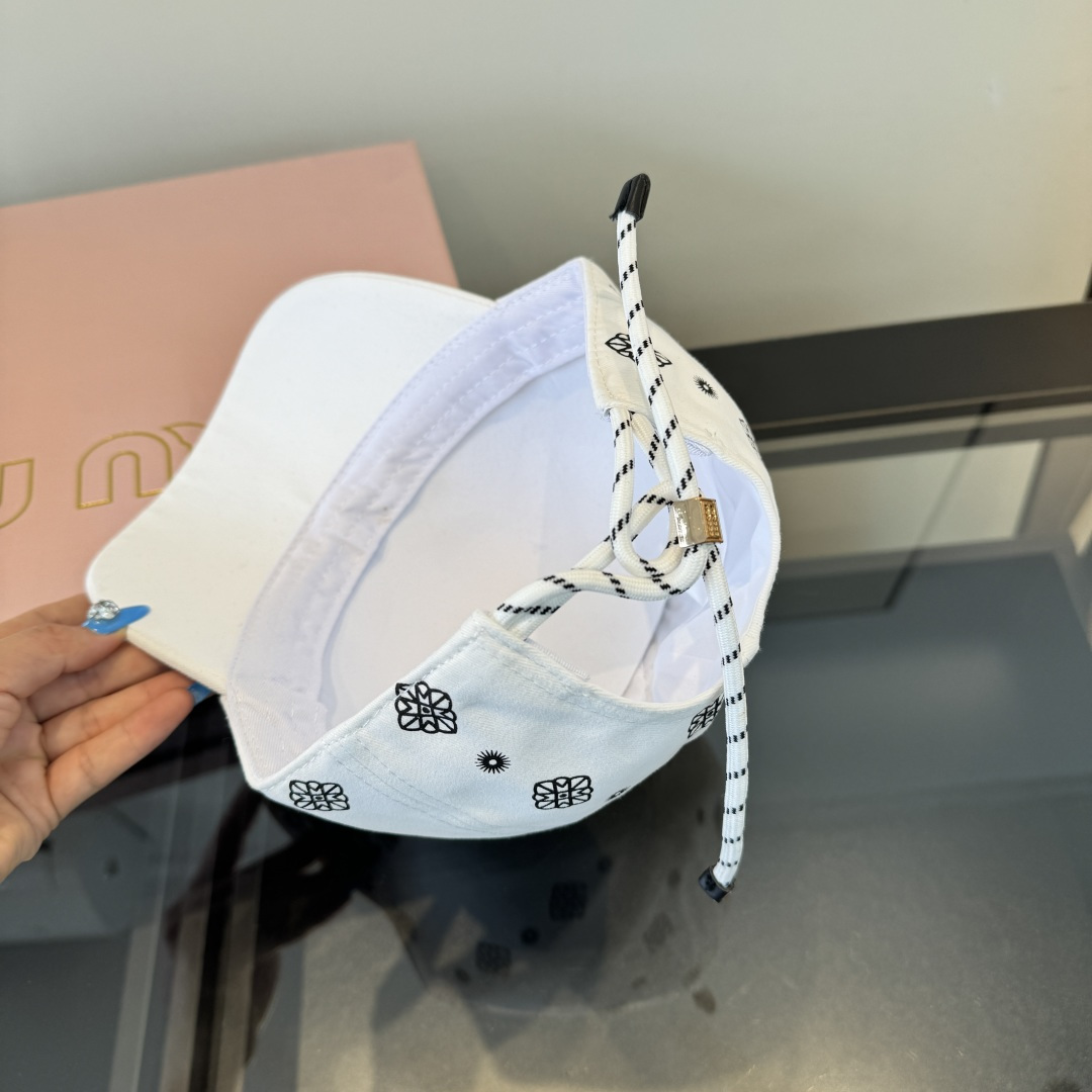 Miu Miu miumiu缪缪新款鸭舌帽，男女通用
