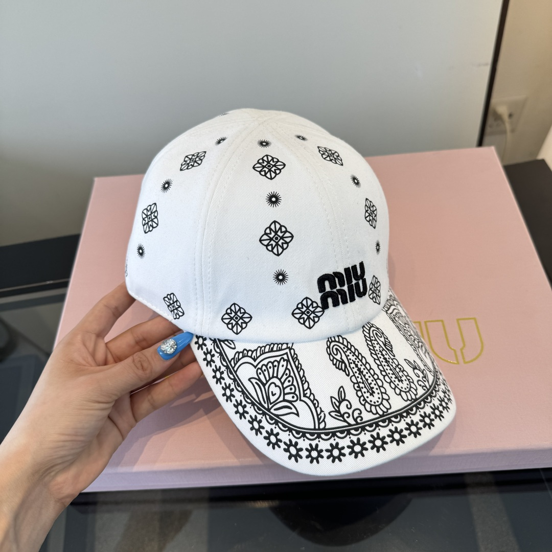 Miu Miu miumiu缪缪新款鸭舌帽，男女通用
