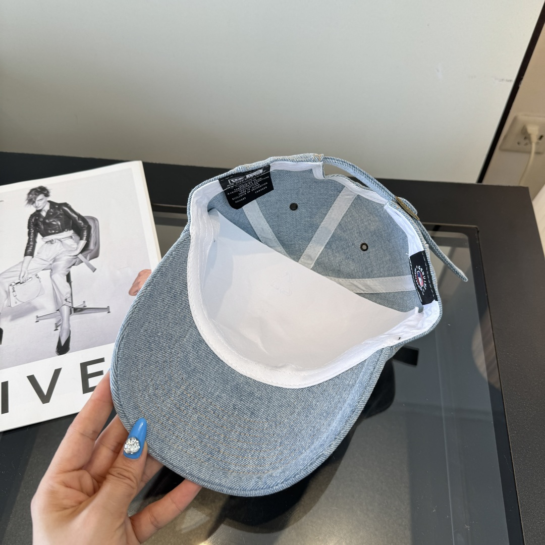 Unknown MLB潮牌新款鸭舌帽，男女通用