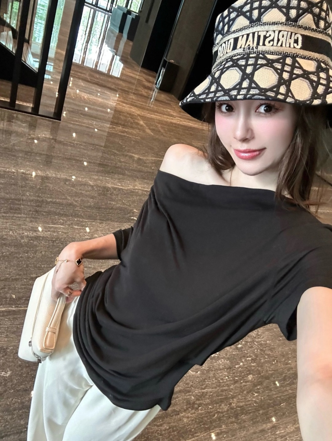 NO:865652,Dior Dior new sunshade bucket hat, head circumference 57cm hat straw hat bucket hat baseball cap, hat, dior, dior, espadrilles, hats19860909Dior迪奥新款遮阳渔夫帽,头围57cm帽子草帽渔夫帽棒球帽,帽子,dior,dior,espadrilles,hats,hat