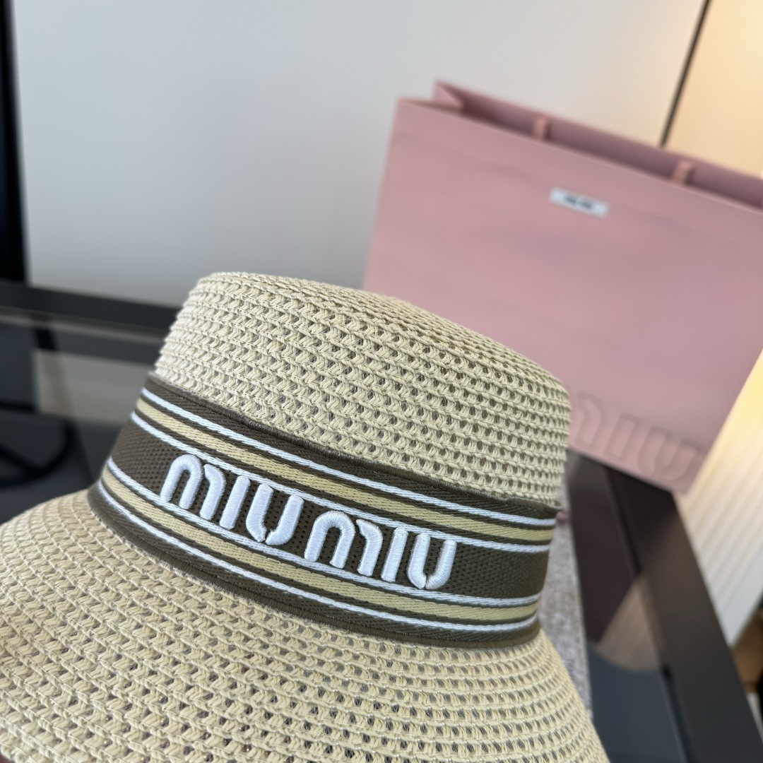 Pmiumiu缪缪新款盆帽，夏日爆款草帽，头围57cm