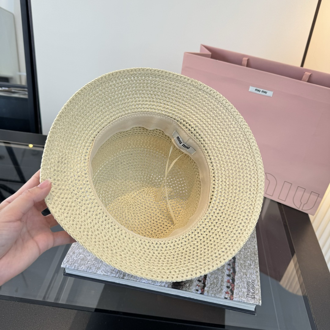 Pmiumiu缪缪新款盆帽，夏日爆款草帽，头围57cm