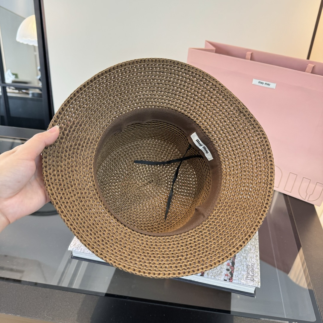 Pmiumiu缪缪新款盆帽，夏日爆款草帽，头围57cm