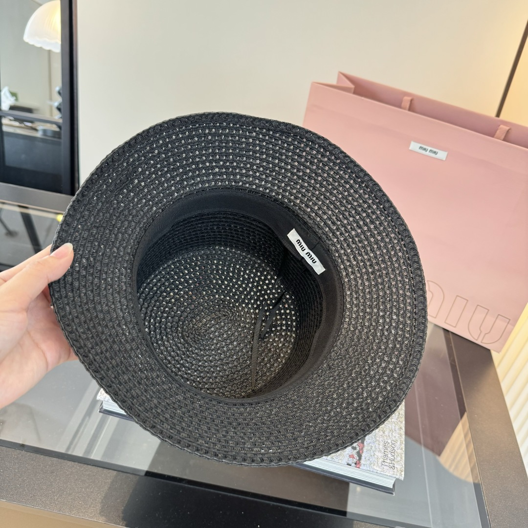 Pmiumiu缪缪新款盆帽，夏日爆款草帽，头围57cm