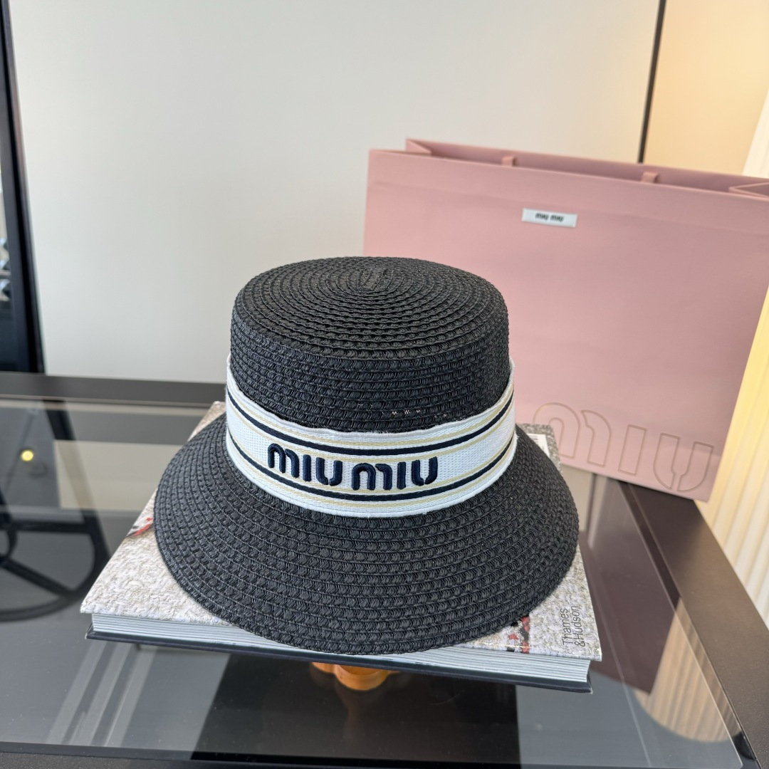 Pmiumiu缪缪新款盆帽，夏日爆款草帽，头围57cm